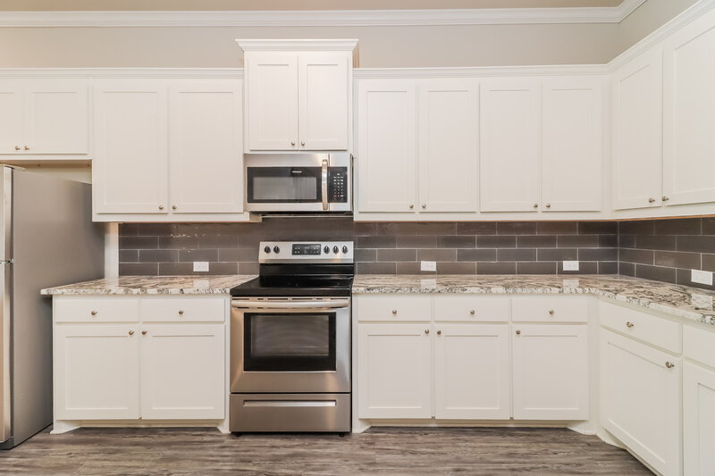 2,180/Mo, 1213 Summerset Ln Burleson, TX 76028 Kitchen View 3