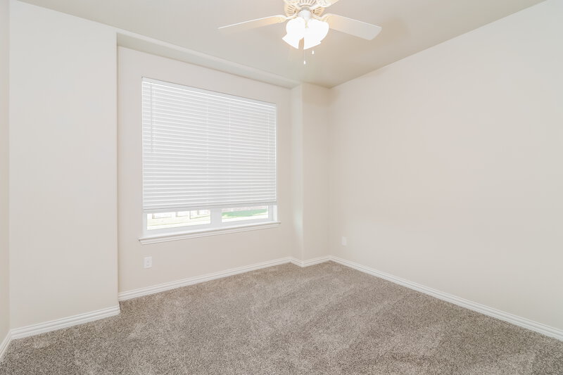 2,180/Mo, 1213 Summerset Ln Burleson, TX 76028 Bedroom View 2