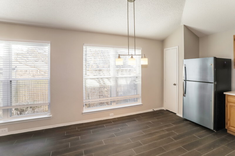 2,055/Mo, 10220 Stoney Bridge Rd Fort Worth, TX 76108 Dining Room View