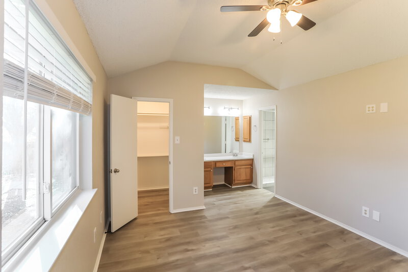 2,055/Mo, 10220 Stoney Bridge Rd Fort Worth, TX 76108 Main Bedroom View