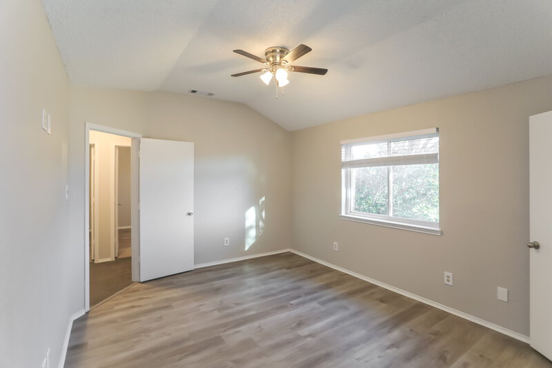 2,055/Mo, 10220 Stoney Bridge Rd Fort Worth, TX 76108 Main Bedroom View 2