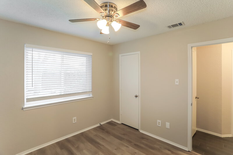 2,055/Mo, 10220 Stoney Bridge Rd Fort Worth, TX 76108 Bedroom View 2