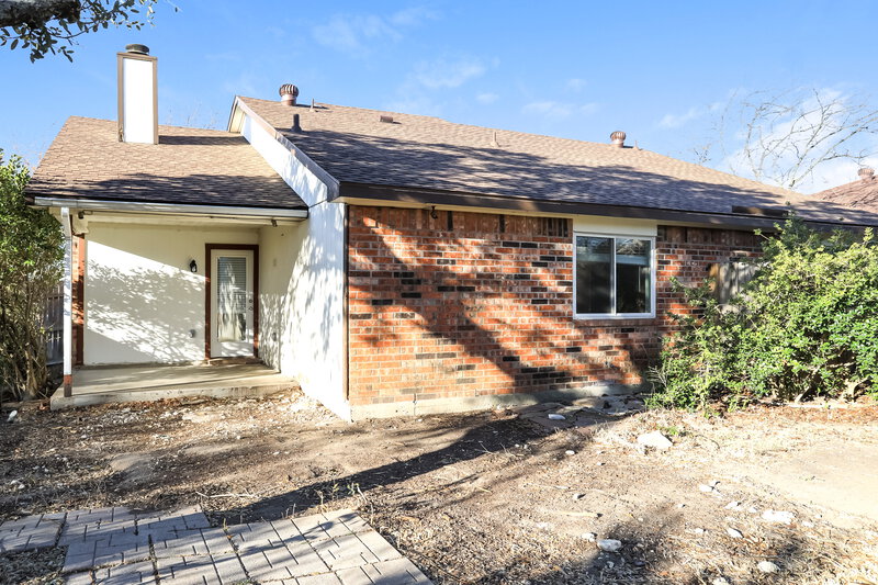 2,055/Mo, 10220 Stoney Bridge Rd Fort Worth, TX 76108 Rear View