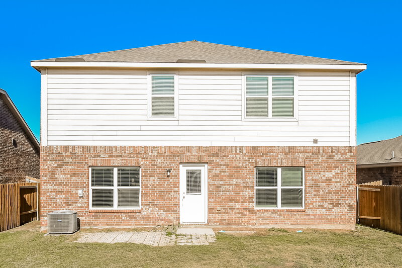 2,170/Mo, 136 Ryan St Anna, TX 75409 Rear View