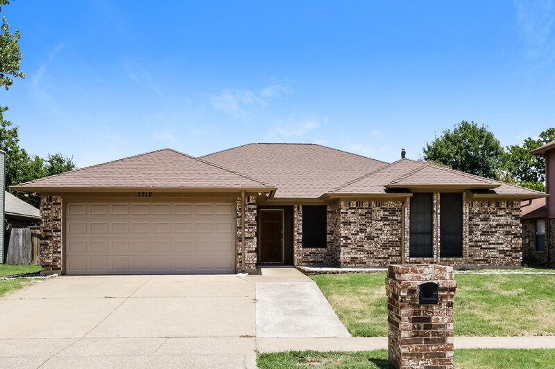 2,245/Mo, 7712 Partridge Dr Watauga, TX 76148 External View