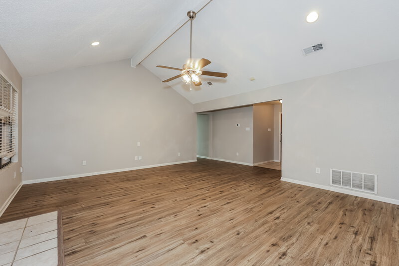 2,245/Mo, 7712 Partridge Dr Watauga, TX 76148 Living Room View 3