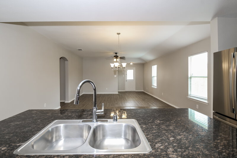 2,595/Mo, 3129 Elam Dr Anna, TX 75409 Kitchen View