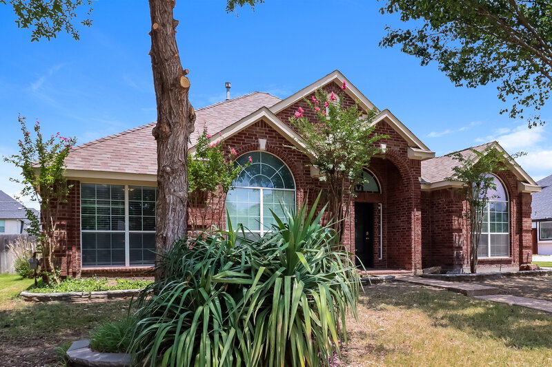 2,905/Mo, 704 Ascot Park Dr Mansfield, TX 76063 Front View