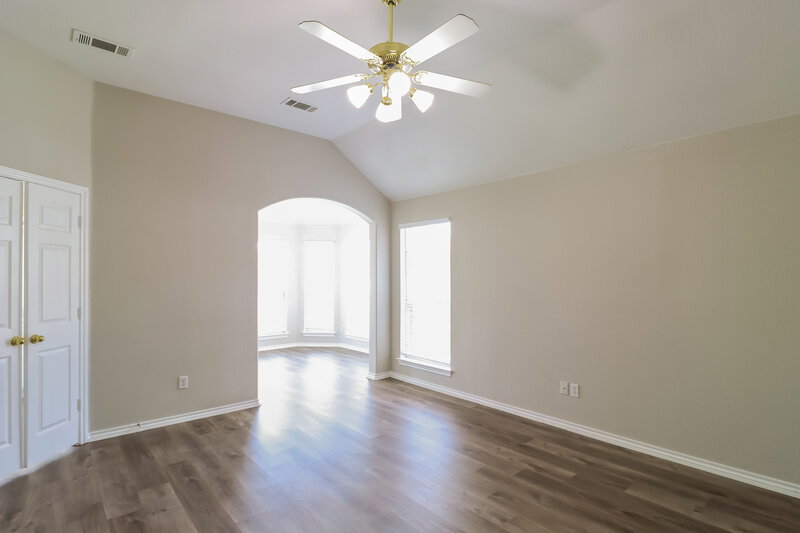 2,905/Mo, 704 Ascot Park Dr Mansfield, TX 76063 Main Bedroom View