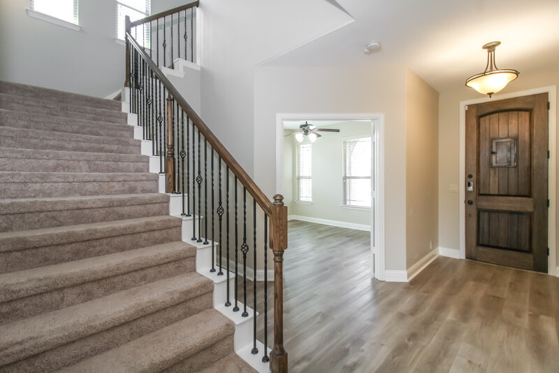 2,525/Mo, 1017 Snowbird Dr Little Elm, TX 75068 Foyer View