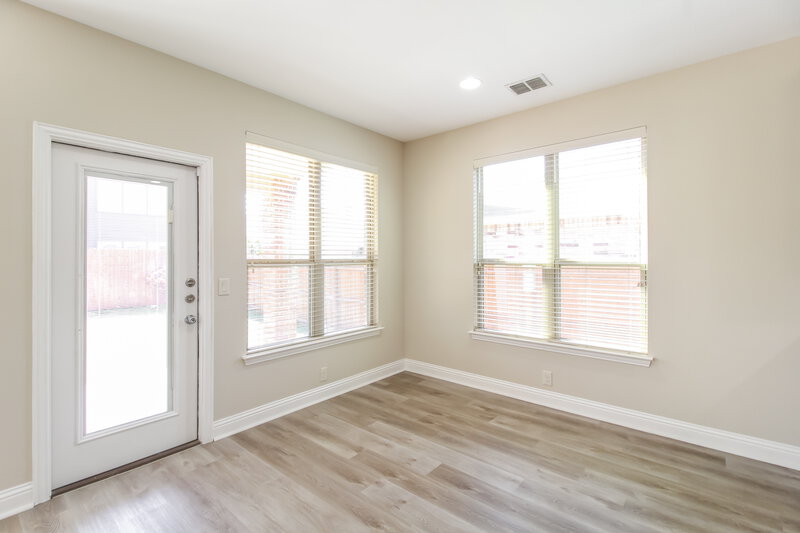 2,525/Mo, 1017 Snowbird Dr Little Elm, TX 75068 Dining Room View