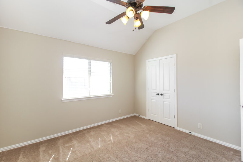 2,525/Mo, 1017 Snowbird Dr Little Elm, TX 75068 Bedroom View