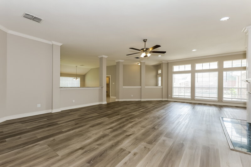 2,965/Mo, 2604 Millstream Dr Plano, TX 75075 Living Room View 3