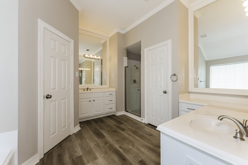 2,965/Mo, 2604 Millstream Dr Plano, TX 75075 Main Bathroom View