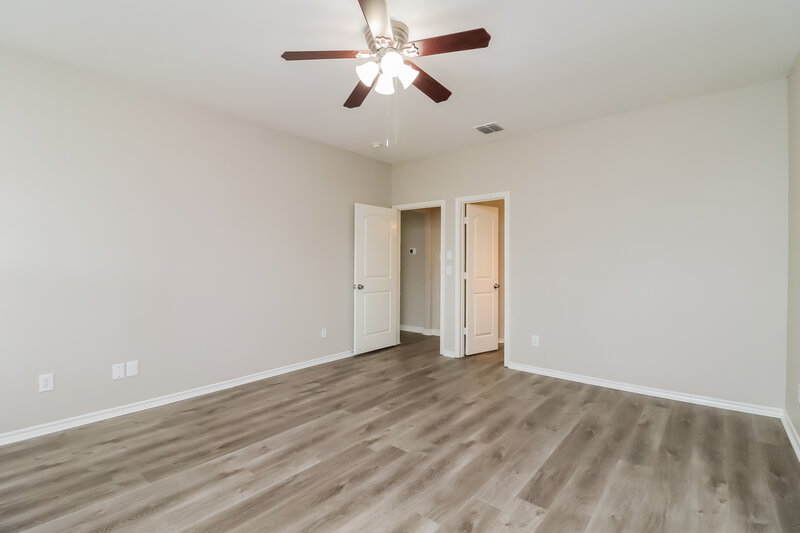 2,990/Mo, 309 Stonegate Blvd Alvarado, TX 76009 Main Bedroom View 2