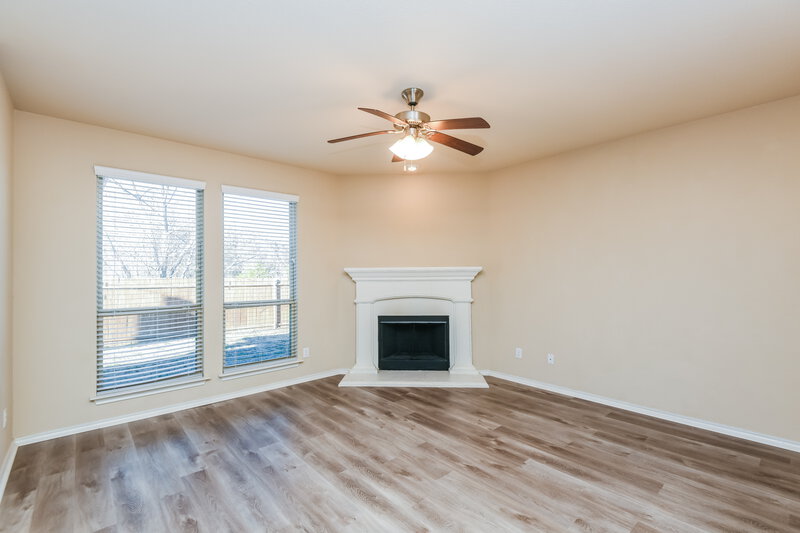 2,425/Mo, 1108 Vaughna Dr Weatherford, TX 76087 Living Room View