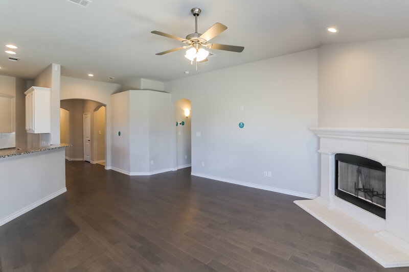 2,260/Mo, 120 Wilson Cliff Dr Fort Worth, TX 76108 Living Room View