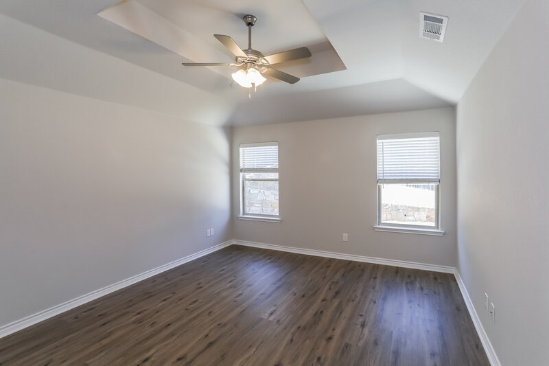 2,260/Mo, 120 Wilson Cliff Dr Fort Worth, TX 76108 Main Bedroom View