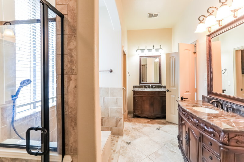 3,625/Mo, 16401 Toledo Bend Ct Prosper, TX 75078 Main Bathroom View