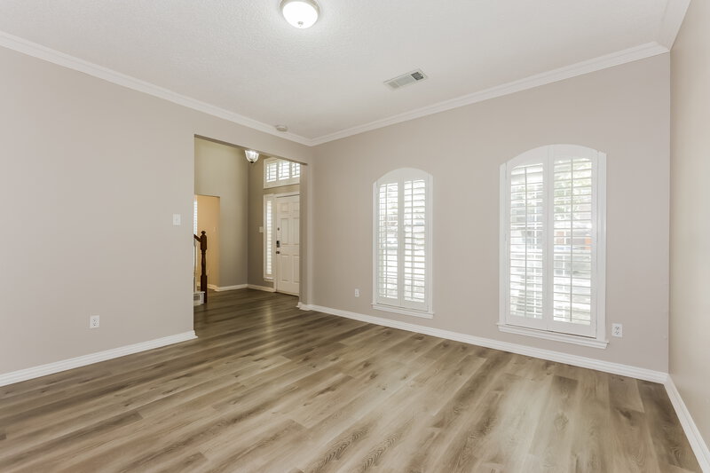 2,625/Mo, 303 Riverwalk Ln Irving, TX 75063 Office View