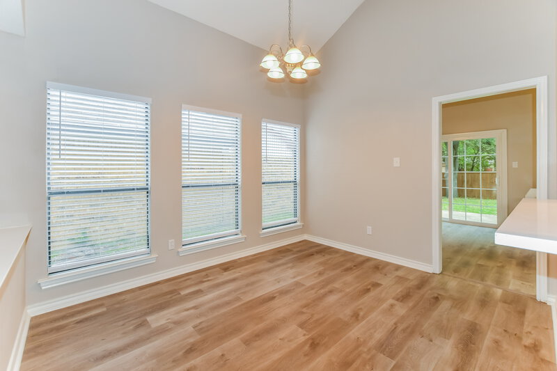 3,505/Mo, 16647 Cleary Cir Dallas, TX 75248 Dining Room View 2