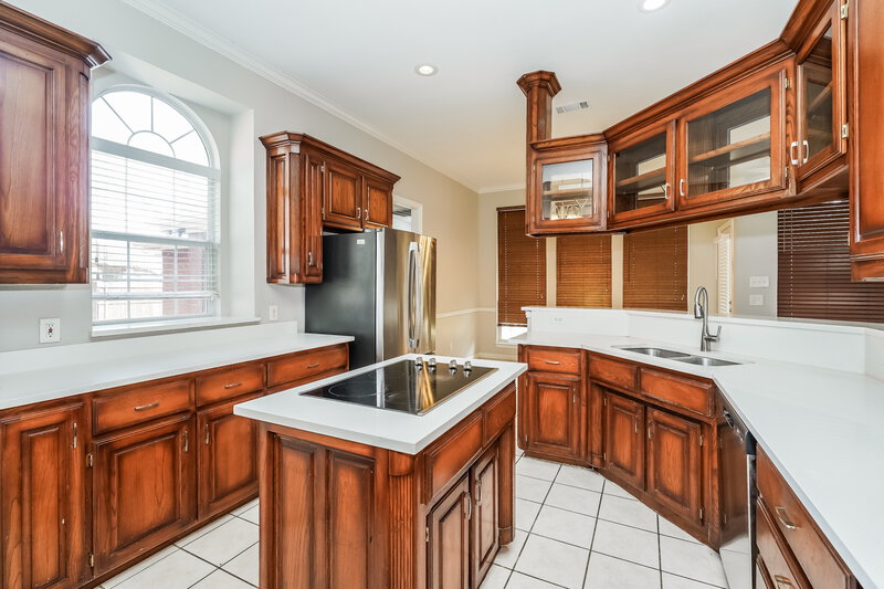 2,730/Mo, 708 Saint Johns Dr Mansfield, TX 76063 Kitchen View 2