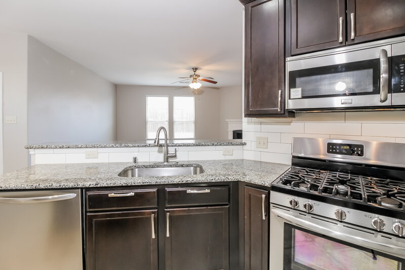 4,760/Mo, 3310 Founders Way Melissa, TX 75454 Kitchen View 2