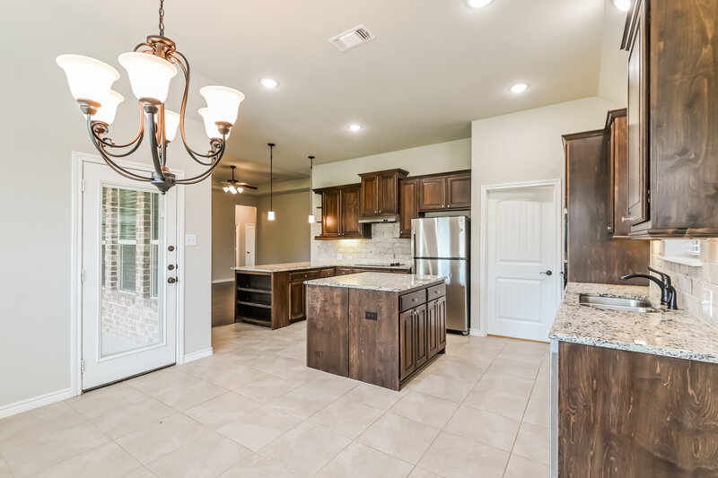 2,945/Mo, 325 Strait Ln Waxahachie, TX 75165 Kitchen View