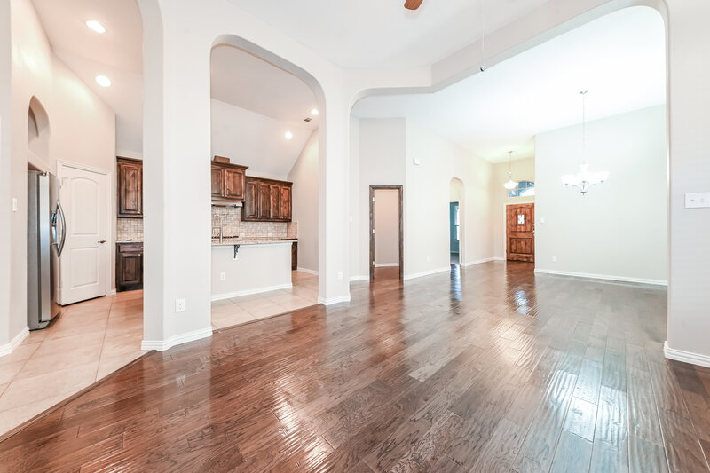 2,655/Mo, 2915 Fontana Grand Prairie, TX 75054 Living Room View 2