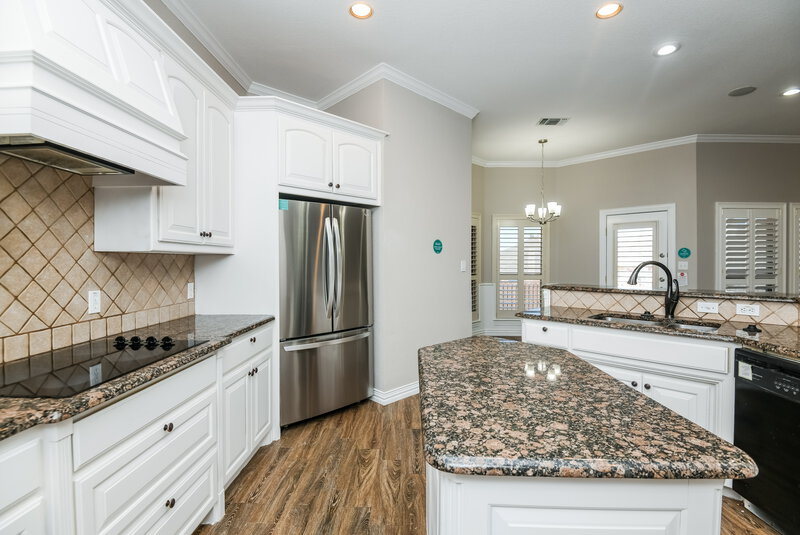 2,805/Mo, 309 Billo Ct Weatherford, TX 76087 Kitchen View 2