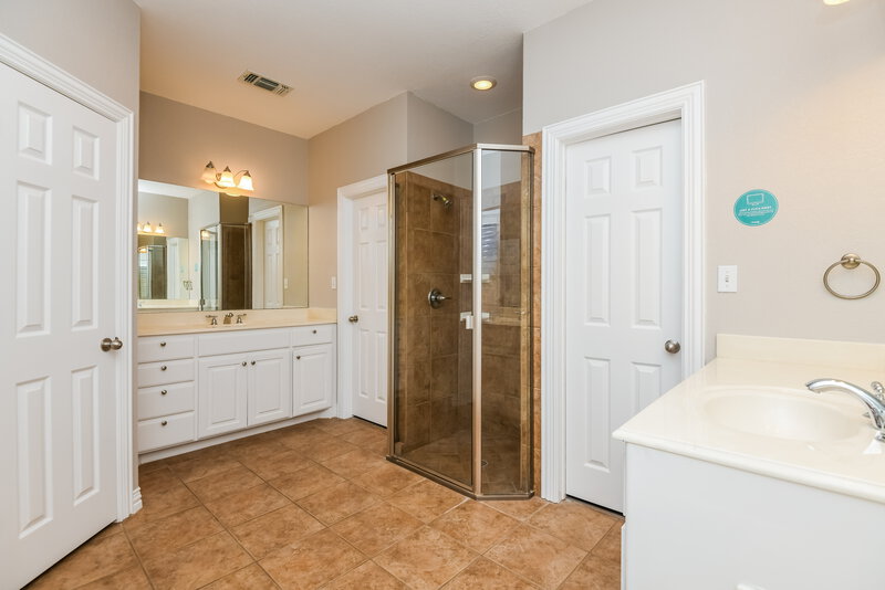 2,805/Mo, 309 Billo Ct Weatherford, TX 76087 Main Bathroom View