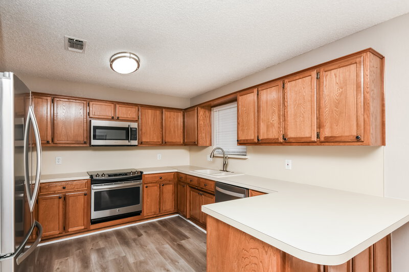 2,365/Mo, 125 Camelot Dr Weatherford, TX 76086 Kitchen View