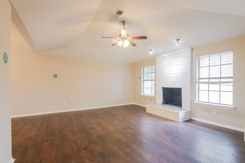 3,540/Mo, 7421 Jamie Renee Ln North Richland Hills, TX 76182 Living Room View