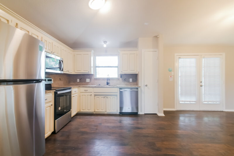 3,540/Mo, 7421 Jamie Renee Ln North Richland Hills, TX 76182 Kitchen View 2