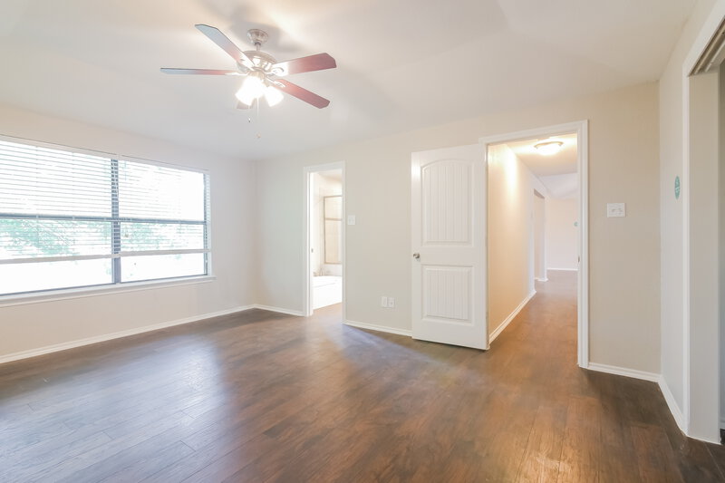 3,540/Mo, 7421 Jamie Renee Ln North Richland Hills, TX 76182 Main Bedroom View 2