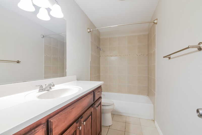 3,540/Mo, 7421 Jamie Renee Ln North Richland Hills, TX 76182 Bathroom View 2