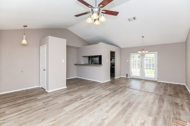 2,640/Mo, 3808 Flintwood Trl Fort Worth, TX 76137 Living Room View 2