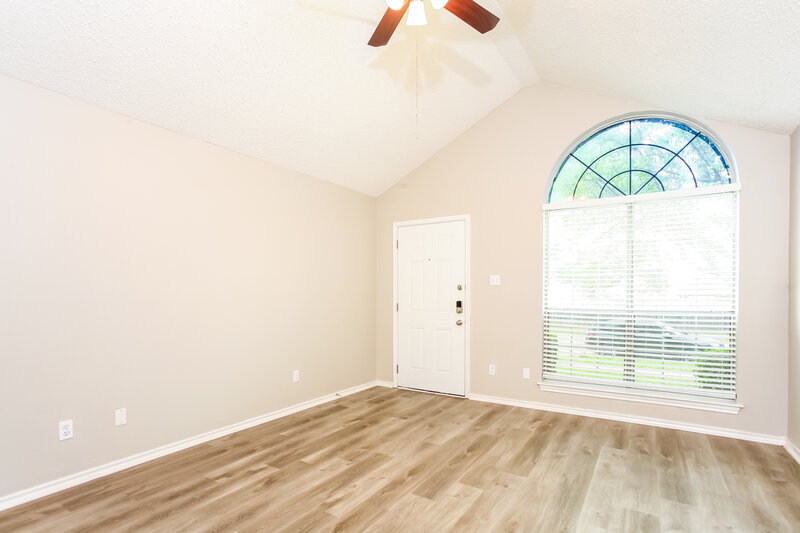 2,390/Mo, 2725 Star Ave Glenn Heights, TX 75154 Living Room View 2