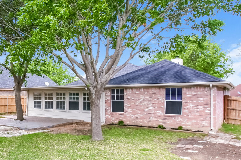 2,390/Mo, 2725 Star Ave Glenn Heights, TX 75154 Rear View 2