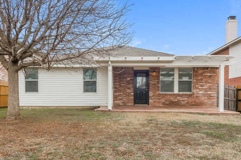 2,160/Mo, 3913 Thoroughbred Trl Fort Worth, TX 76123 Rear View