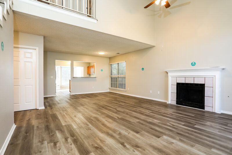 3,210/Mo, 1496 Summers Dr Cedar Hill, TX 75104 Living Room View