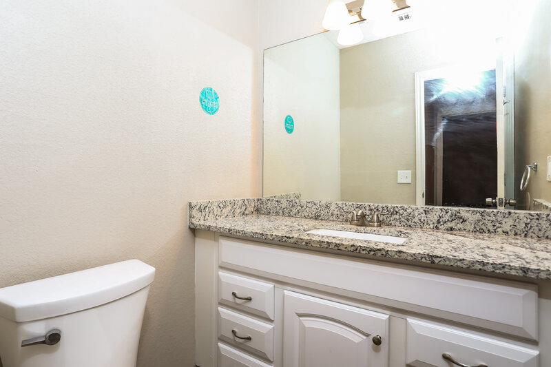 3,210/Mo, 1496 Summers Dr Cedar Hill, TX 75104 Bathroom View 2