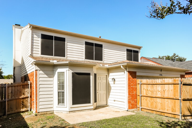 3,210/Mo, 1496 Summers Dr Cedar Hill, TX 75104 Rear View