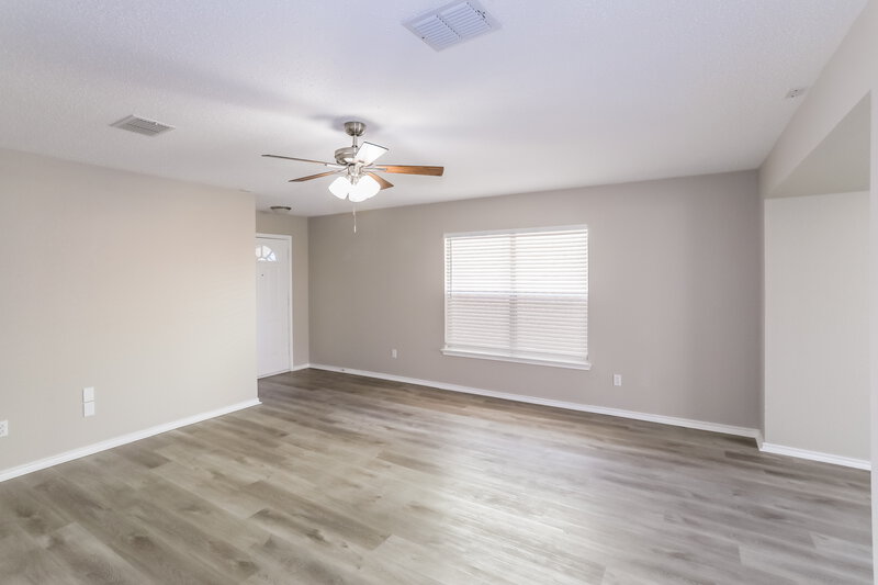 2,055/Mo, 10124 Chapel Ridge Dr Fort Worth, TX 76116 Living Room View