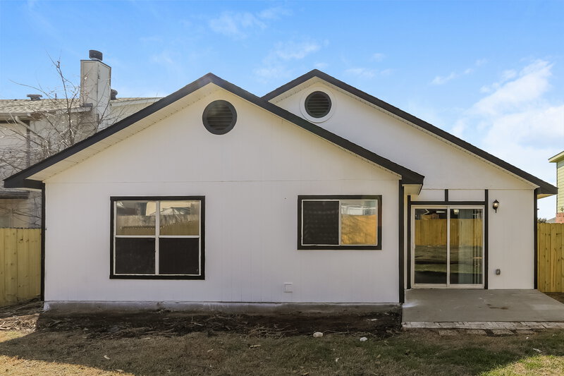 2,055/Mo, 10124 Chapel Ridge Dr Fort Worth, TX 76116 Rear View