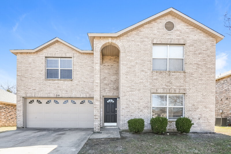 2,805/Mo, 720 King St Cedar Hill, TX 75104 External View