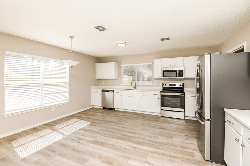 2,805/Mo, 720 King St Cedar Hill, TX 75104 Kitchen View