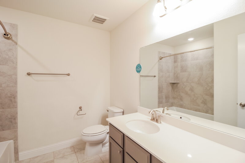 1,870/Mo, 2637 Wayne Ave Aubrey, TX 76227 Bathroom View