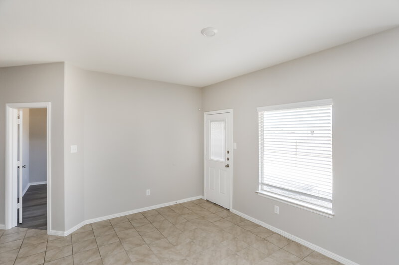 2,340/Mo, 901 Walls Blvd Crowley, TX 76036 Dining Room View
