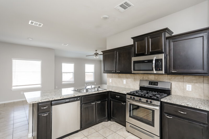 2,340/Mo, 901 Walls Blvd Crowley, TX 76036 Kitchen View 2